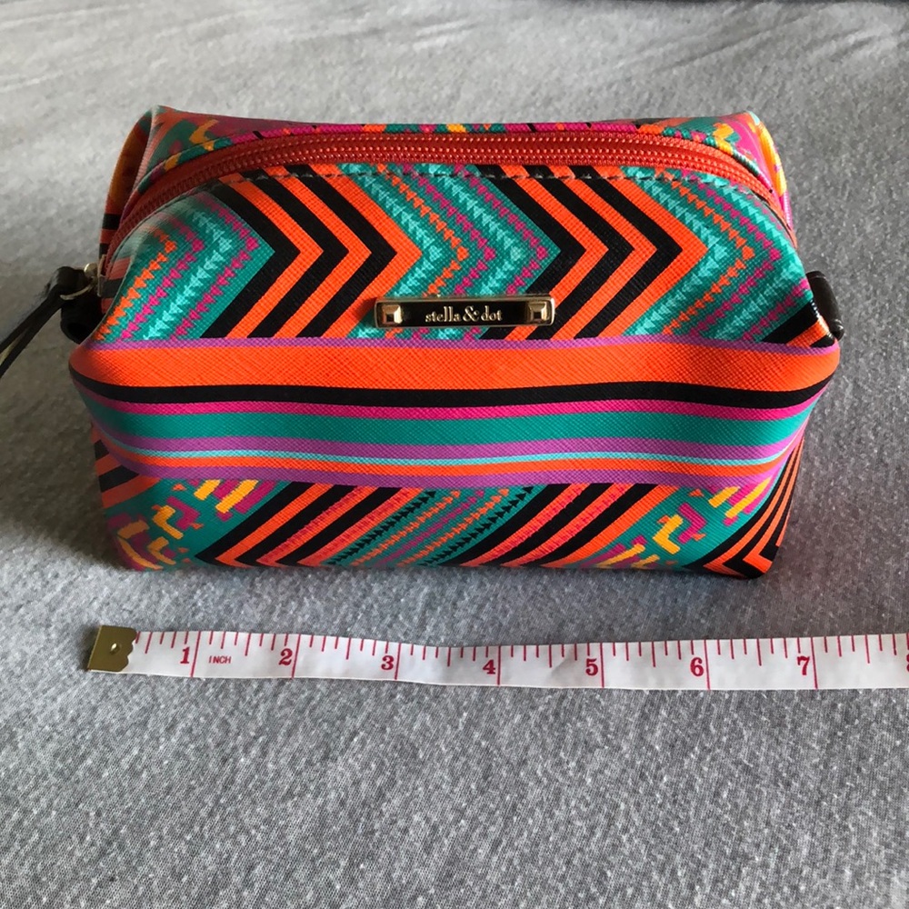 Stella and Dot Cosmetic Pouf